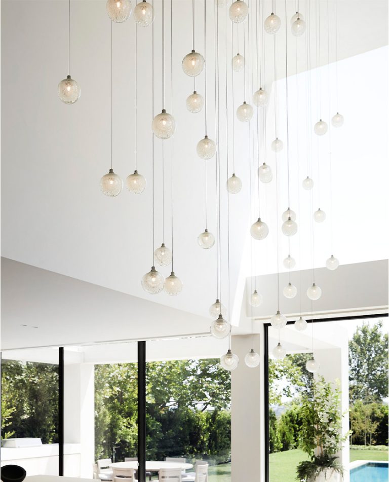 Articolo Studio sLuxury Lighting Fizi Multidrop in Garden Residence by Conrad Architects